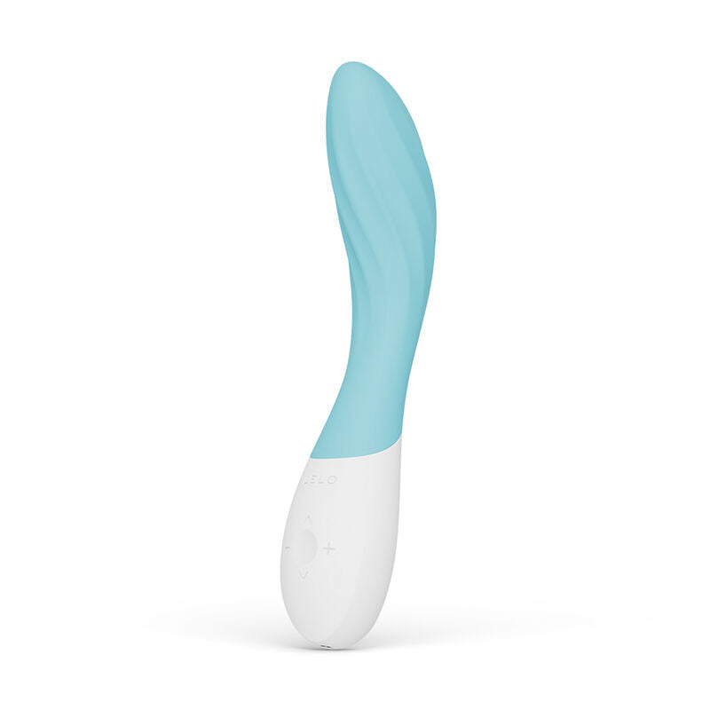 Mona Twist vert d'eau de Lelo vu de trois quarts, stries ondulées sur la tige