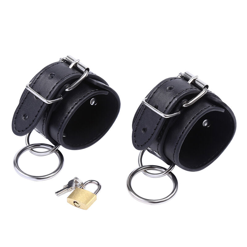 Menottes BDSM O-Ring Verrouillables Poignets Réglables - Ohmama Fetish
